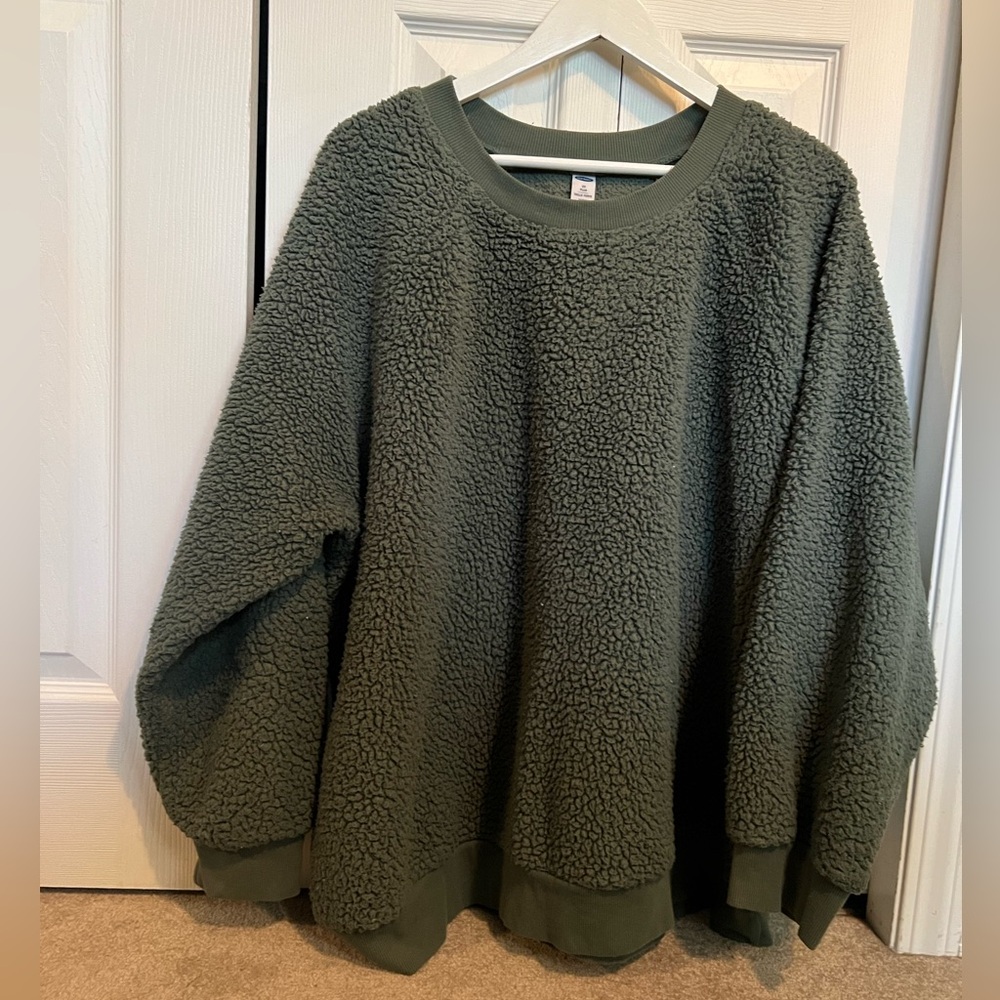 Gap Sweatshirt
